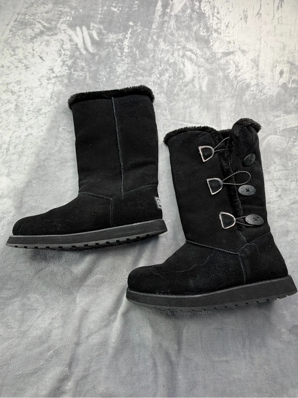 Skechers cozy faux